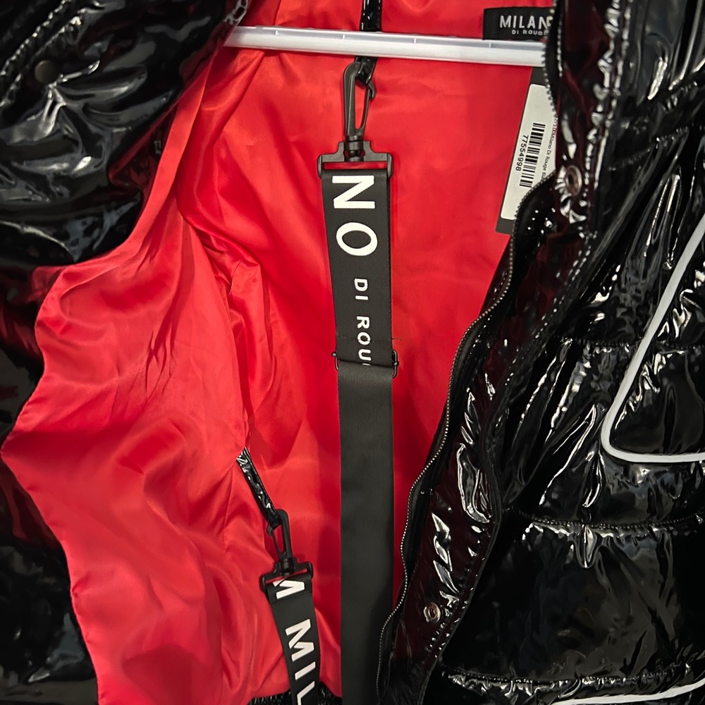 Brand new with tags never been wore . looking for a new home . Or best offer.